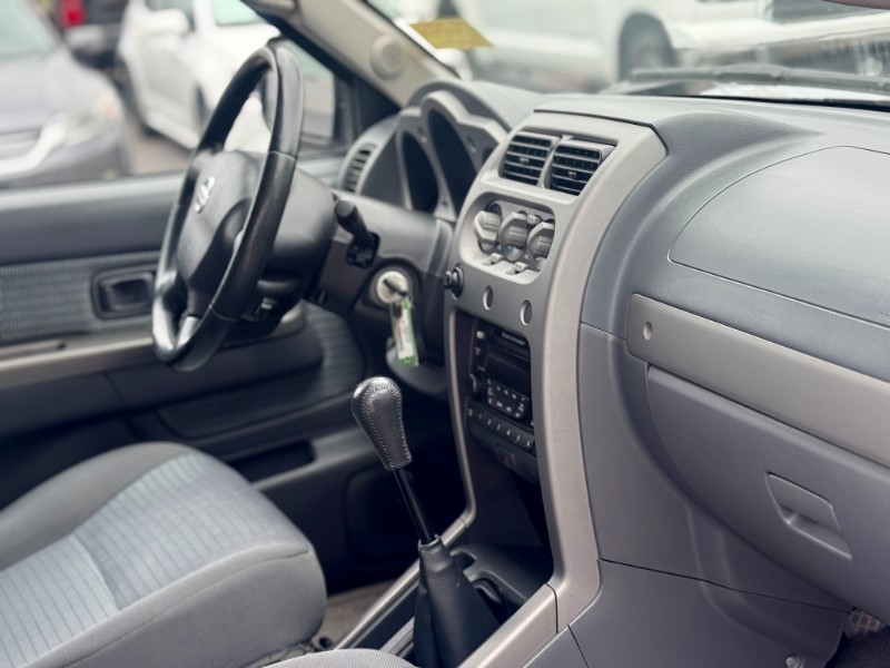 2002 Nissan Xterra SE - Photo 11