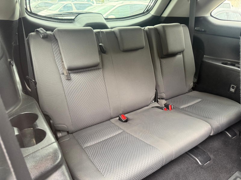2016 Toyota Highlander LE - Photo 12