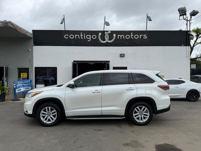 2016 Toyota Highlander LE V6's photo