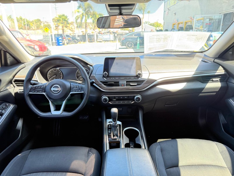 2024 Nissan Altima SV - Photo 8