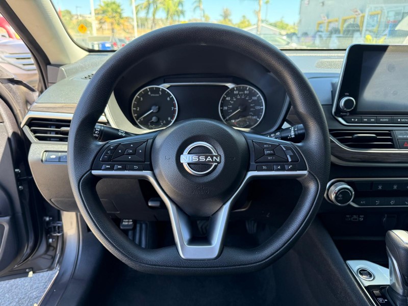 2024 Nissan Altima SV - Photo 10