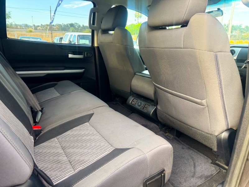 2014 Toyota Tundra SR5 - Photo 6