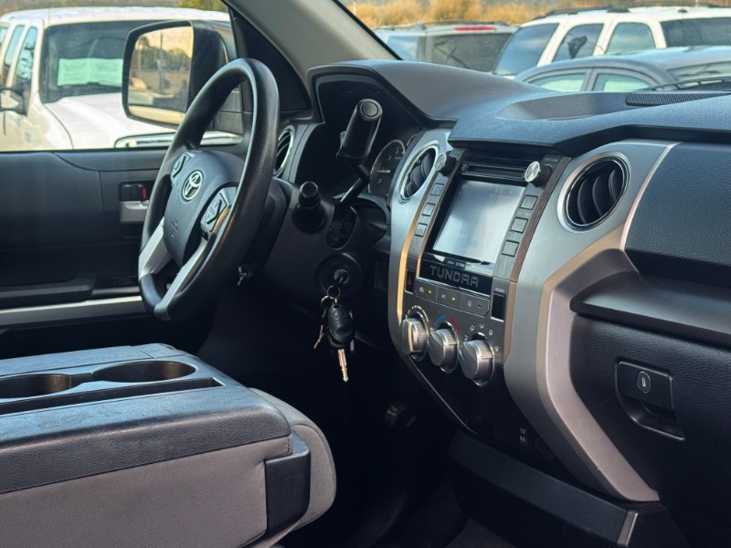 2014 Toyota Tundra SR5 - Photo 11