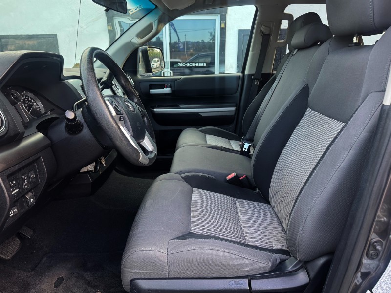 2014 Toyota Tundra SR5 - Photo 12