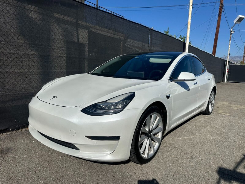 picture of 2020 Tesla Model 3