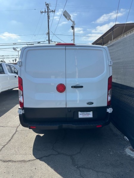 2016 Ford Transit Base
