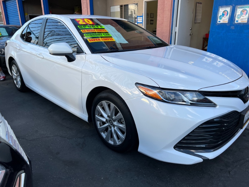 2020 Toyota Camry Photo