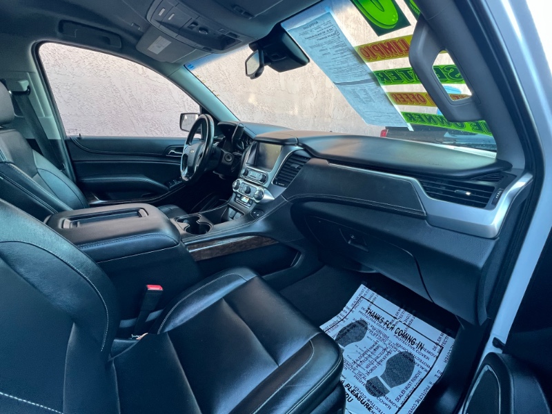 2020 Chevrolet Suburban LT's photo