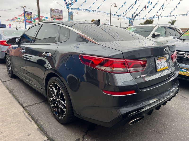 2020 Kia Optima SE's photo