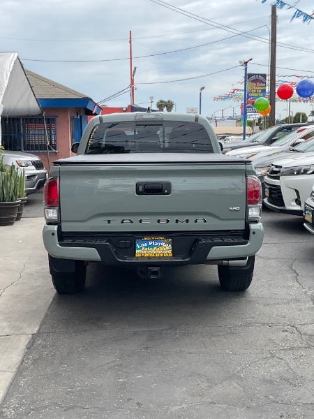 2023 Toyota Tacoma SR5's photo