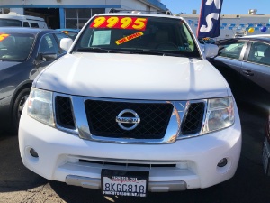 2010 Nissan Pathfinder Photo