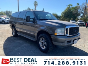 2003 Ford Excursion Photo