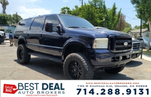 2005 Ford Excursion Photo