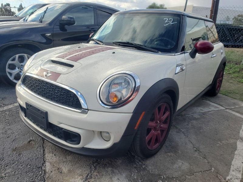 2012 MINI Cooper Hardtop Photo