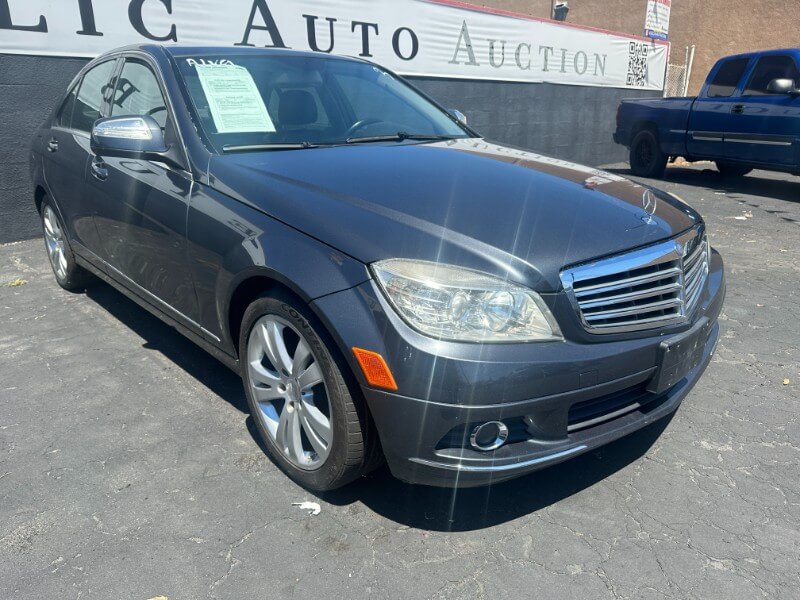 2009 Mercedes-Benz C-Class Photo