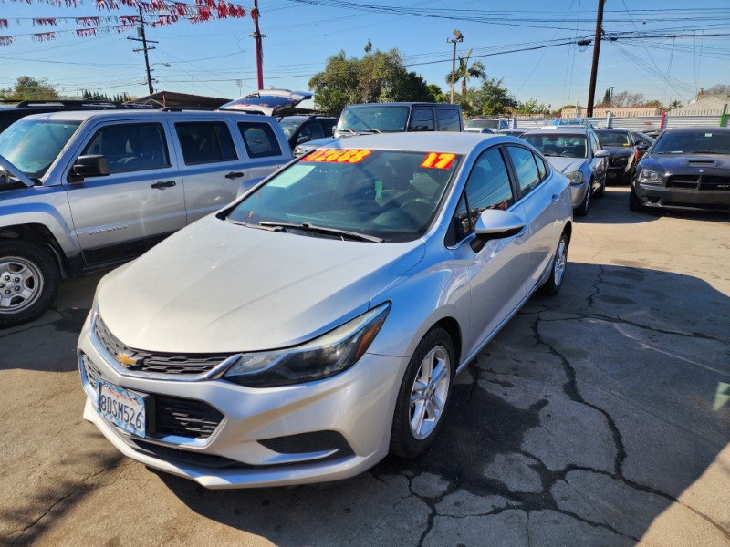 2017 Chevrolet Cruze Photo