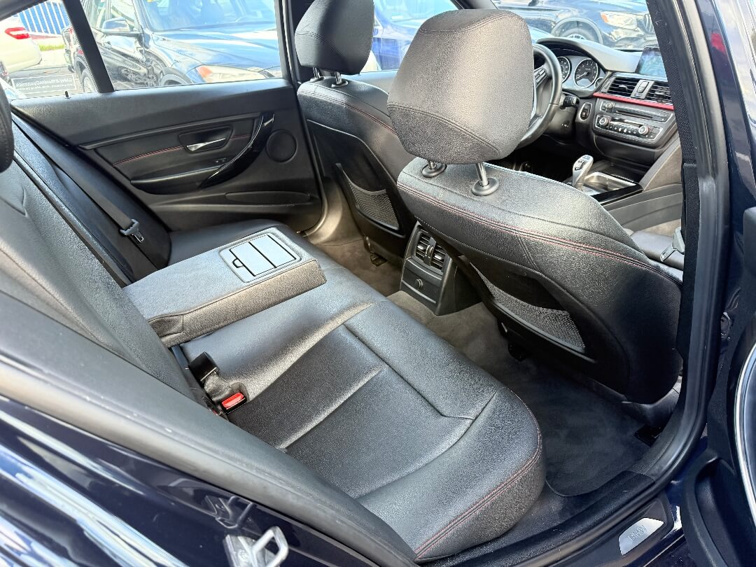 2015 BMW 3 Series 328i's photo