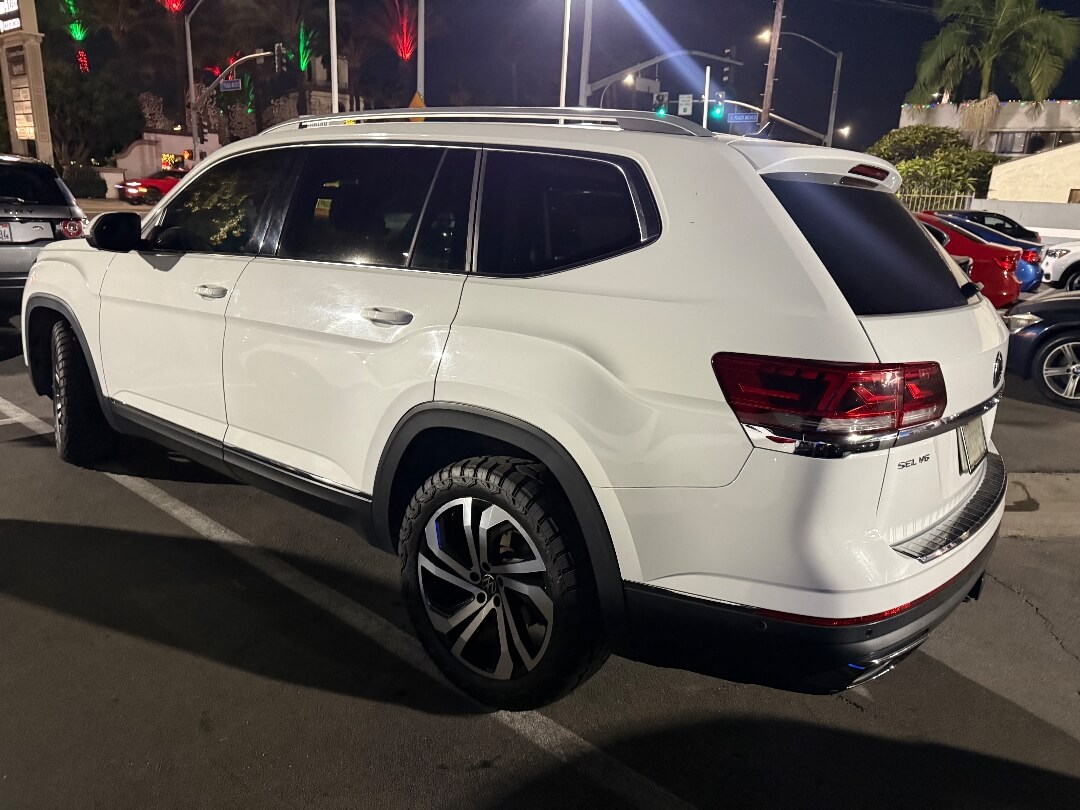 2021 Volkswagen Atlas SEL Premium's photo