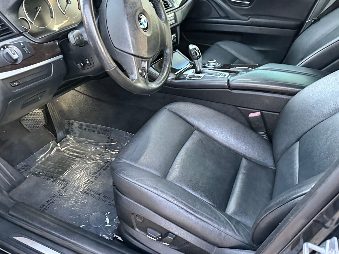 2013 BMW 5 Series 528i - Photo 6