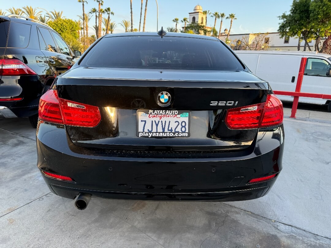2015 BMW 3 Series 320i