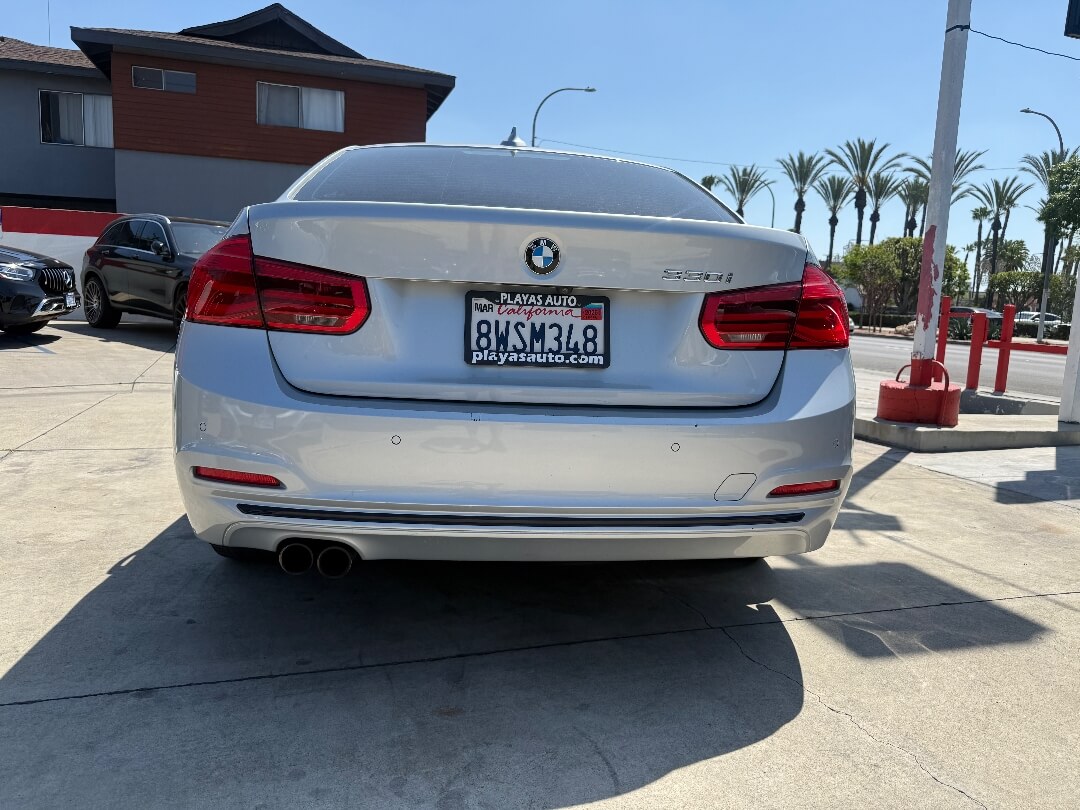 2018 BMW 3 Series 330i