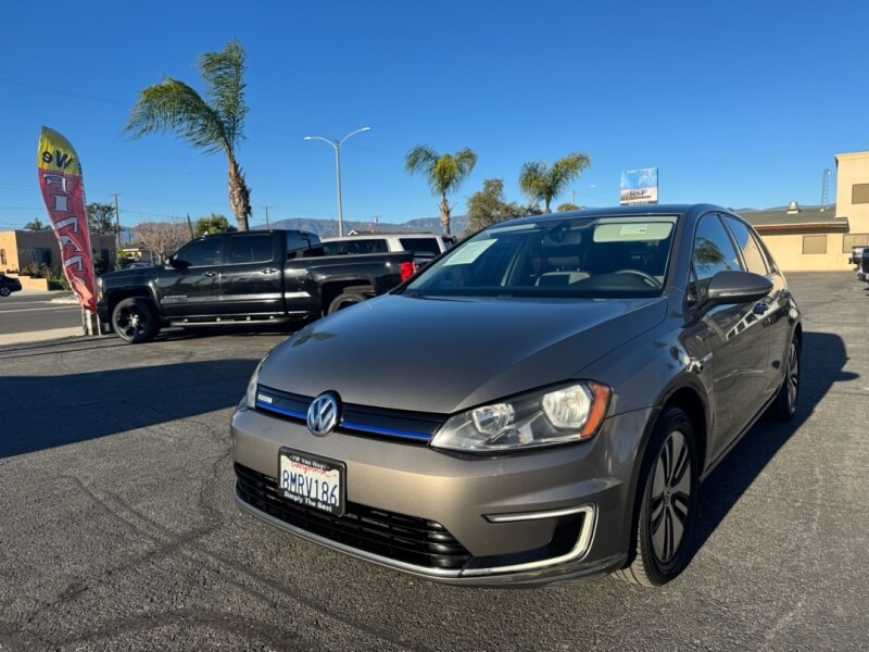 picture of 2016 Volkswagen e-Golf