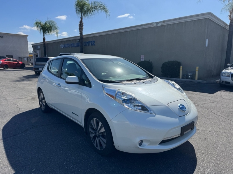 2015 Nissan LEAF SV