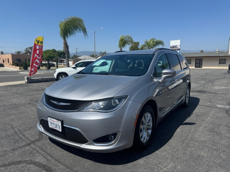 picture of 2017 Chrysler Pacifica