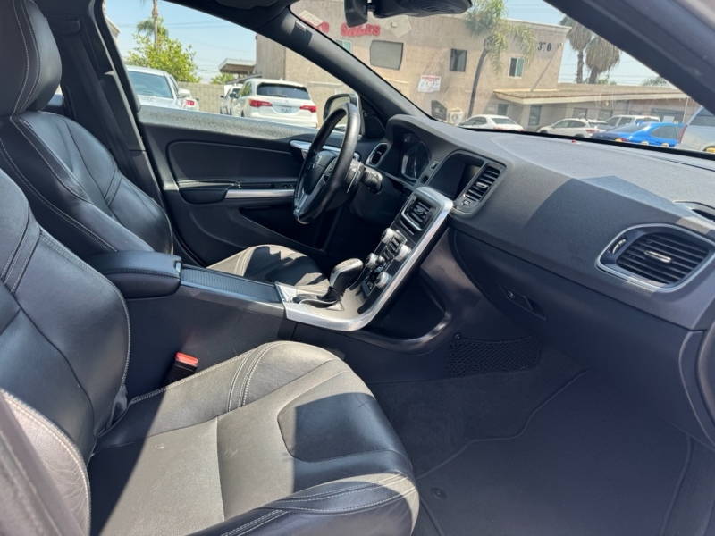 2016 Volvo S60 T5 Premier - Photo 13
