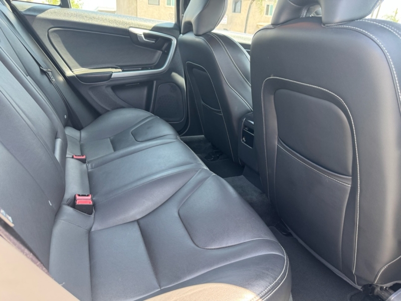 2016 Volvo S60 T5 Premier - Photo 12