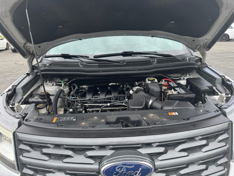 2019 Ford Explorer XLT - Photo 15