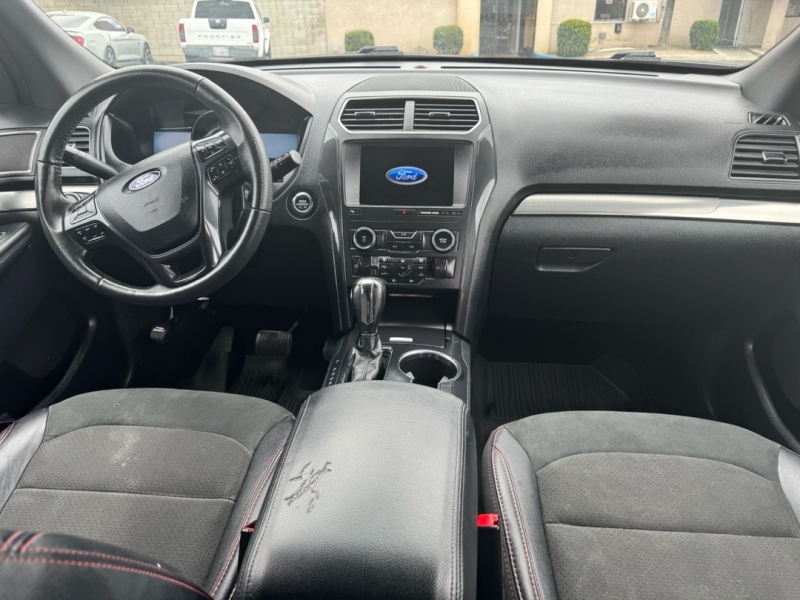 2019 Ford Explorer XLT - Photo 16