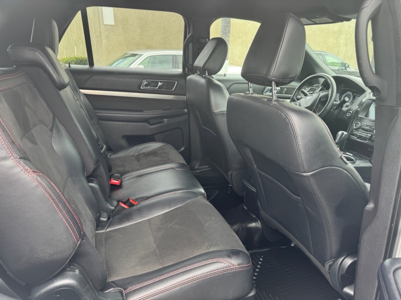 2019 Ford Explorer XLT - Photo 14