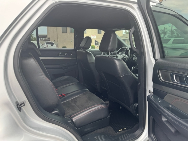 2019 Ford Explorer XLT - Photo 7