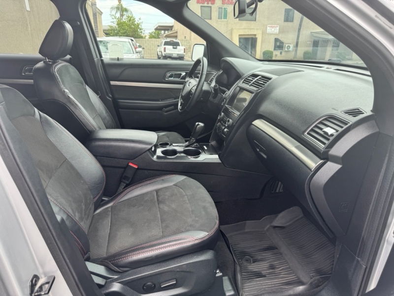2019 Ford Explorer XLT - Photo 9