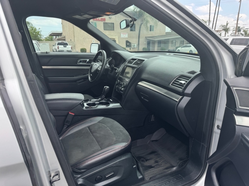 2019 Ford Explorer XLT - Photo 8