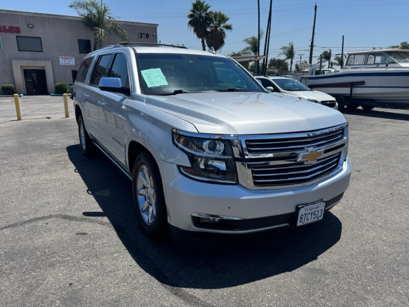 2017 Chevrolet Suburban 4WD 1500 Premier's photo