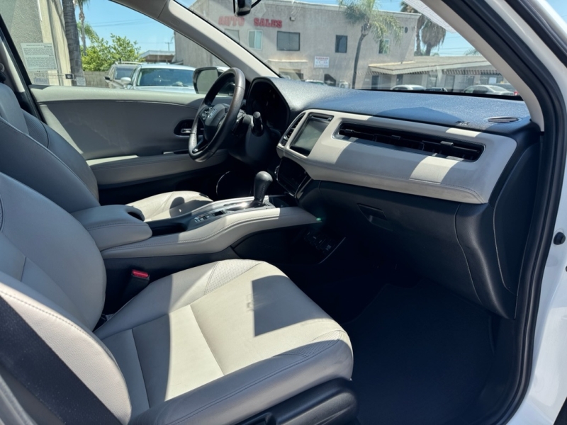 2017 Honda HR-V EX-L - Photo 12
