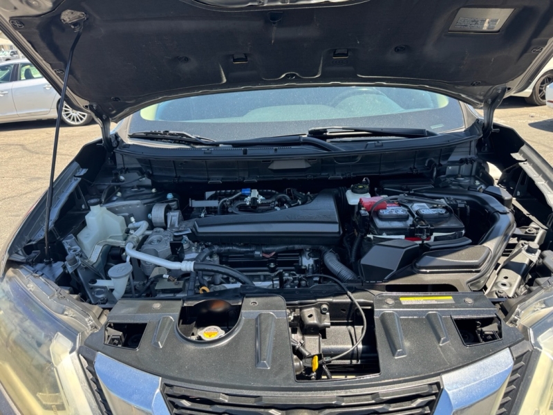 2017 Nissan Rogue SV - Photo 22