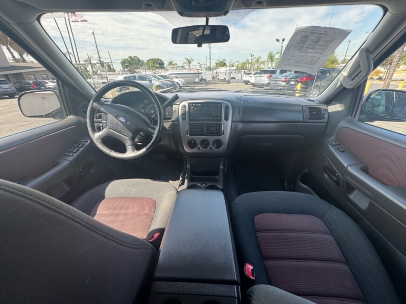 2005 Ford Explorer XLT - Photo 16