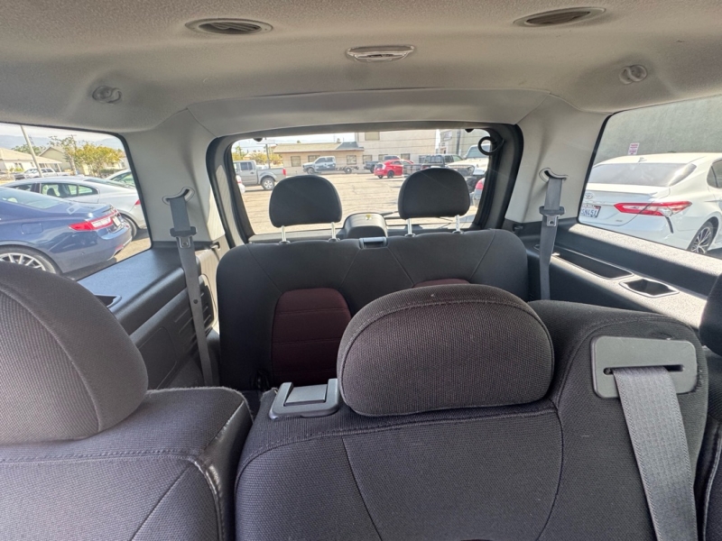 2005 Ford Explorer XLT - Photo 17