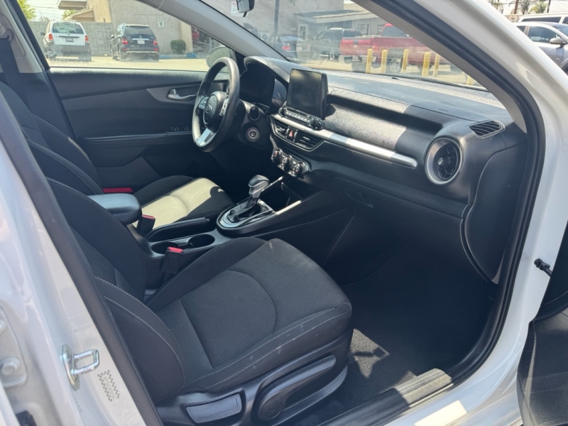 2021 Kia Forte FE - Photo 10