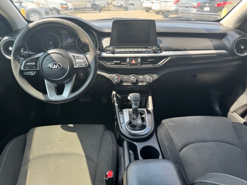 2021 Kia Forte FE - Photo 16