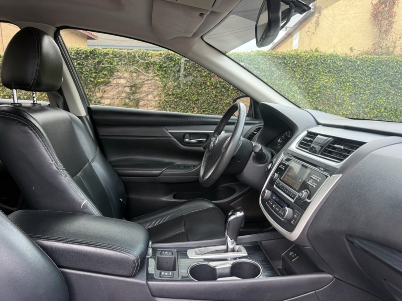 2017 Nissan Altima SL - Photo 5
