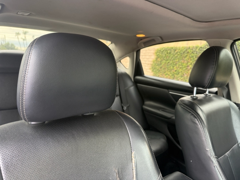 2017 Nissan Altima SL - Photo 6