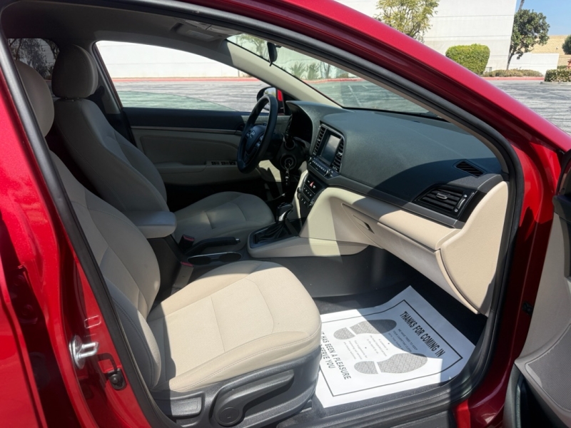 2017 Hyundai Elantra SE - Photo 4