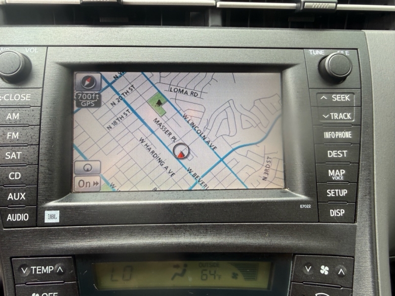 2010 Toyota Prius III - Photo 19