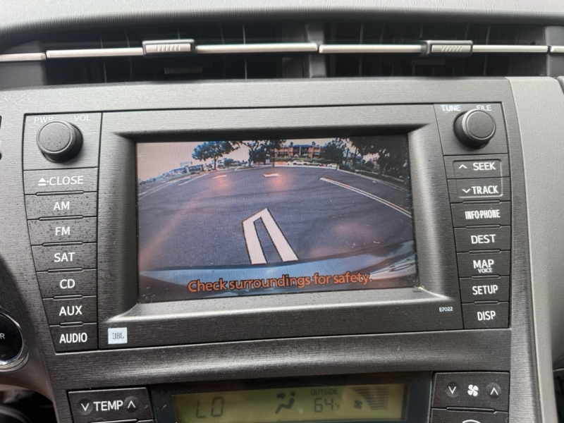 2010 Toyota Prius III - Photo 20