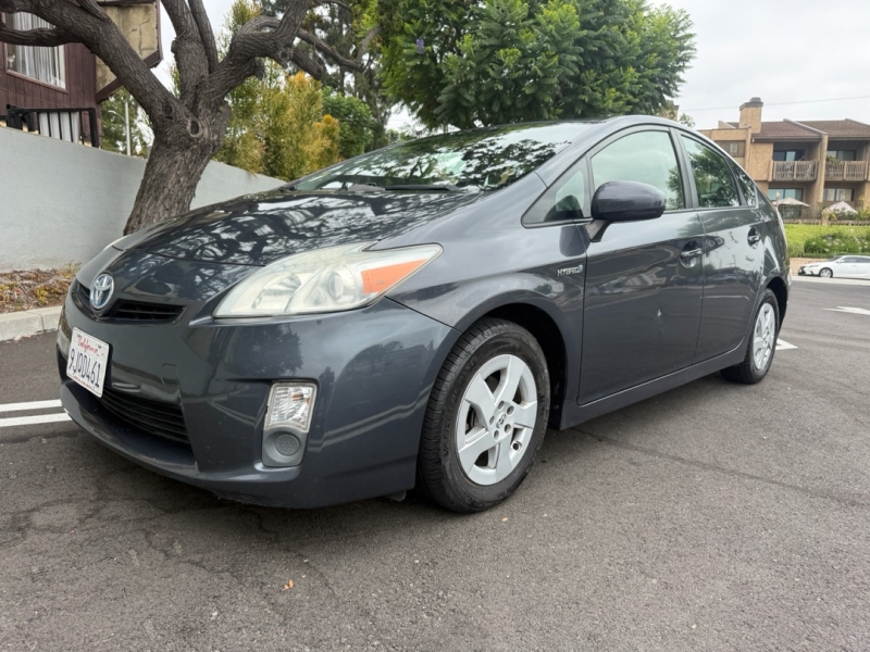 2010 Toyota Prius III - Photo 24