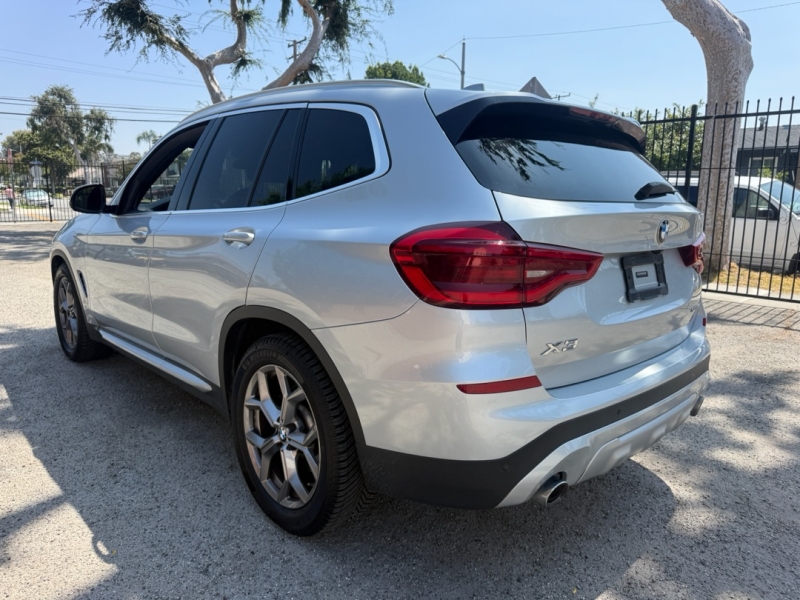 2021 BMW X3 sDrive30i's photo